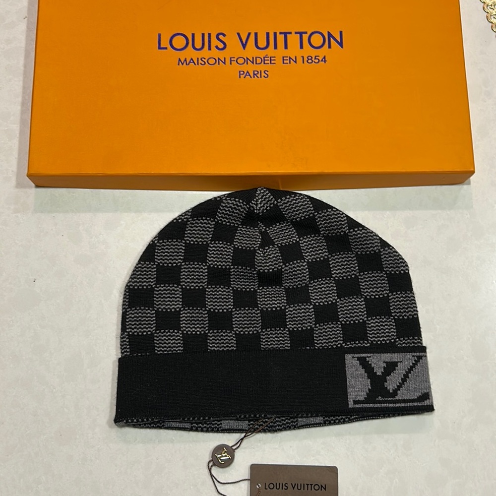 Louis Vuitton Petit Damier Hat